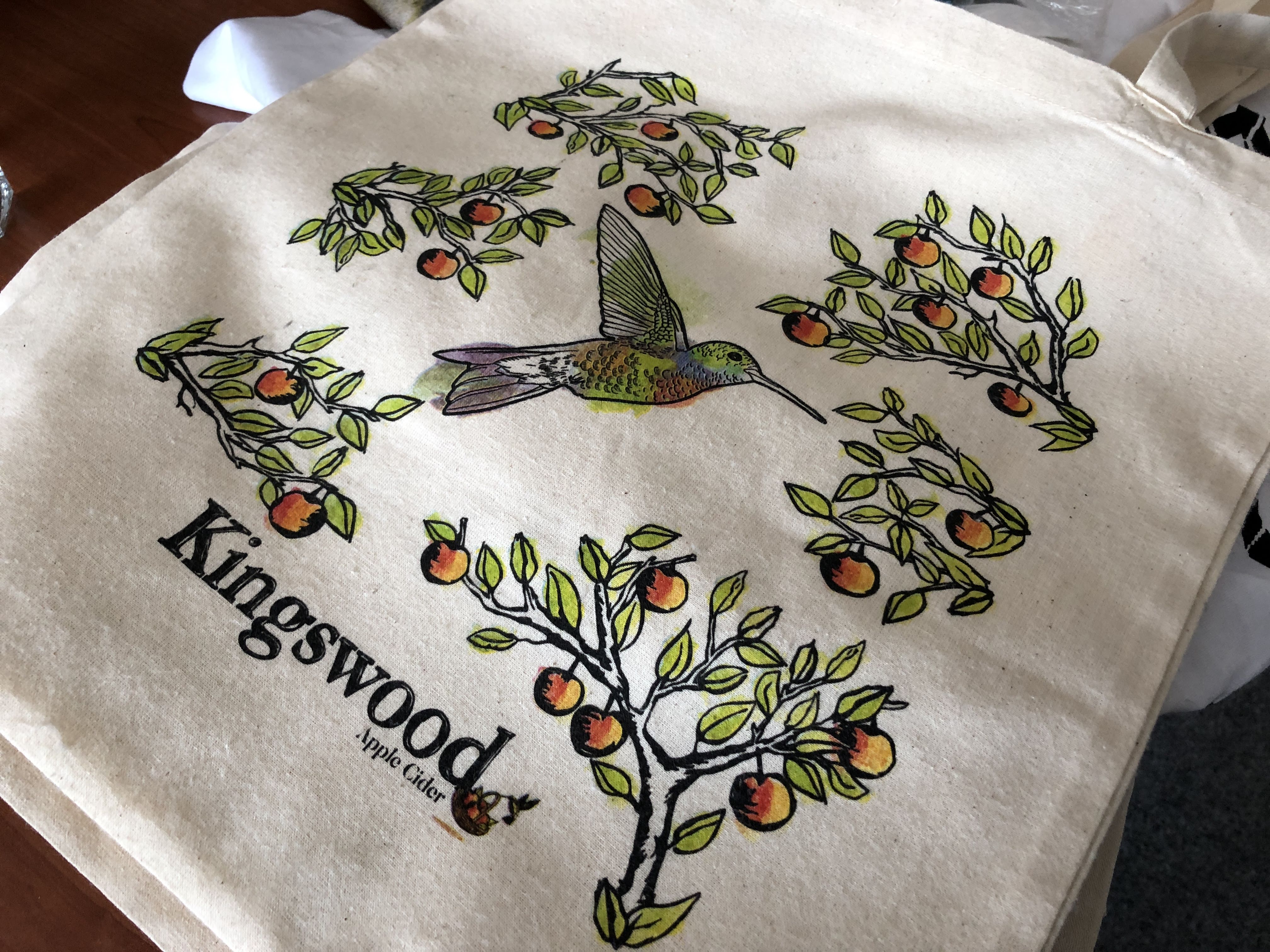 Potisk firemních tašek